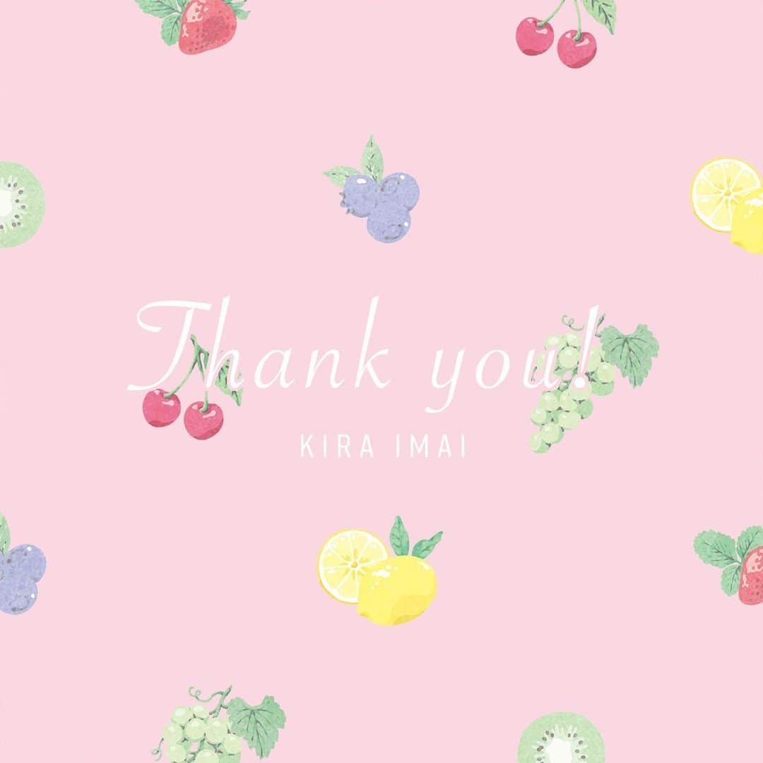 今井キラのインスタグラム：「FEWMANYでのミニ個展「LITTLE FRUIT」終了しました🍒﻿ 今回は会期の１ヶ月ほど前に急性虫垂炎になってしまい、投薬治療と手術でなかなか退院できず、個展は出来ないかもしれないと思った日もあったのですが、無事開催できて本当に良かったです…！﻿ 皆様どうもありがとうございました🍋﻿ ﻿ 🍒🍋🍓🥝﻿ ﻿ LITTLE FRUIT のアイテムは7/24(金)21時にWebStoreへ入荷します🍓﻿ https://kiraimai.booth.pm/」