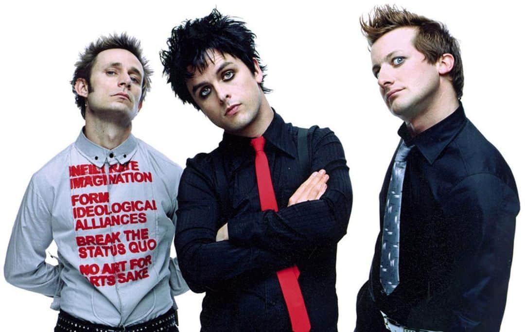 Kerrang!さんのインスタグラム写真 - (Kerrang!Instagram)「We’ve ranked every Green Day album from worst to best, but which record came out on top? Hit the link in bio to find out 🔗 . . . #greenday #americanidiot #dookie #billiejoearmstrong #trecool #mikedirnt #punk #poppunk」7月22日 22時01分 - kerrangmagazine_
