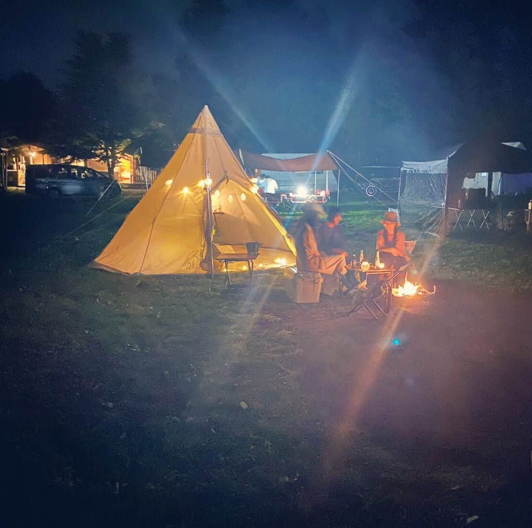 道江幸子さんのインスタグラム写真 - (道江幸子Instagram)「﻿ キャンプ🏕♡詳しくなりたいな！自然に囲まれたい﻿ ﻿ ﻿ 焚き火の火が綺麗ですきです。﻿ ﻿ ﻿ ﻿ ﻿ ﻿ ﻿ ﻿ ﻿ ﻿ ﻿ ﻿ #キャンプ #キャンプコーデ #キャンプ女子 #キャンプ用品 #キャンプ場 #キャンプ好き #キャンプ初心者 #キャンプしたい #キャンプ行きたい #beachme #山ガール #山ガールファッション #山ガールコーデ #山ガール初心者 #山ガールデビュー #山 #camp #camping #キャンプガール　#焚火　#焚き火　#ポトレ #ポトレのセカイ #ポトレ撮影隊 #ポトレ女子 #ポトレモデル #ポトレ撮影 #ポトレ部 #ポトレの世界 #ポトレ好きな人と繋がりたい  ﻿」7月22日 22時07分 - sachiko_michie