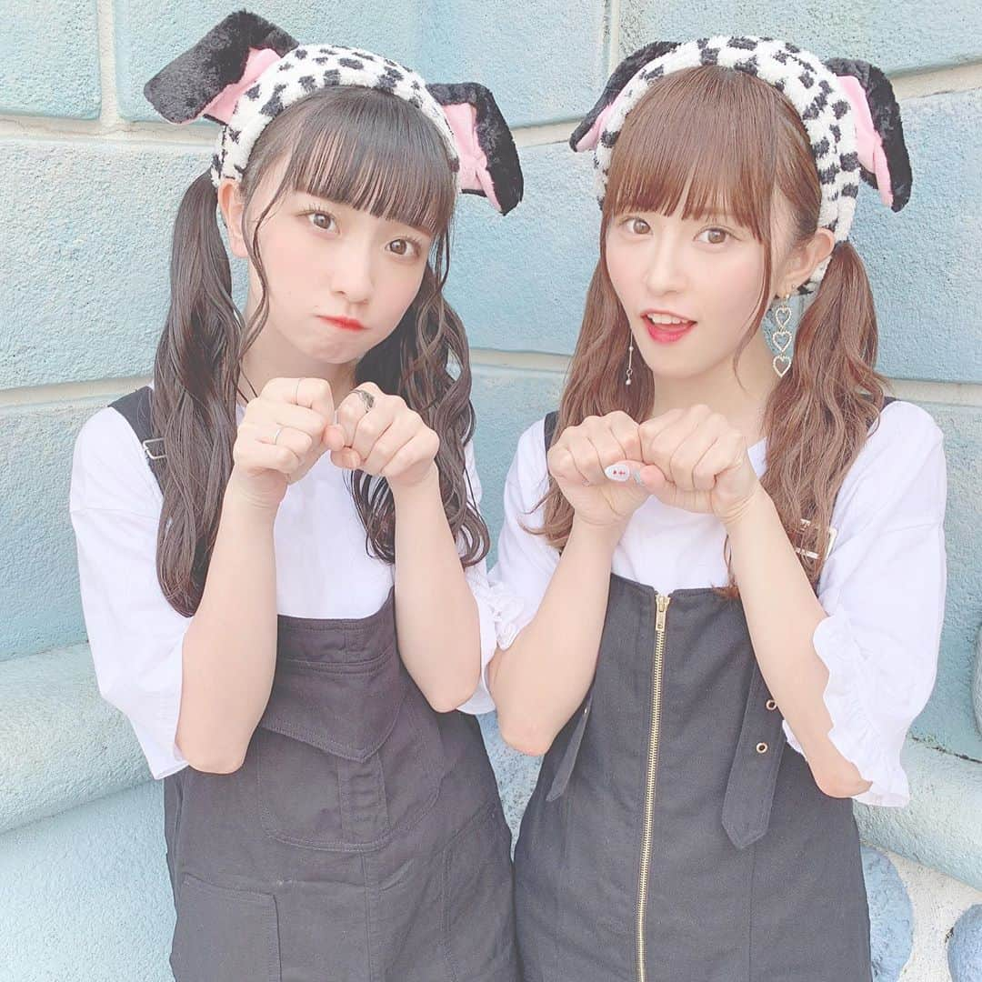 葉月沙耶さんのインスタグラム写真 - (葉月沙耶Instagram)「わんわん 101匹わんちゃんだよ🐕☁*° 双子ちゃんです☁*°  私の着てる服↓ サロペットワンピース（？） @onespoofficial  Tシャツ @dholic_official  靴 @enpunto_official   #シミラールック #シミラールックディズニー #シミラールックコーデ #ダルメシアンコーデ #101匹わんちゃんコーデ #101匹わんちゃんヘアバンド #ディズニーヘアバンド #ディズニーコーデ #ディズニー写真部 #ディズニー好きと繋がりたい #双子ディズニー #双子コーデ #disneyland #ดิสนีย์แลนด์ #ทันสมัย #coordination #ídolo #코데 #ผู้หญิง #ดิสนีย์」7月22日 22時07分 - sayapon_310