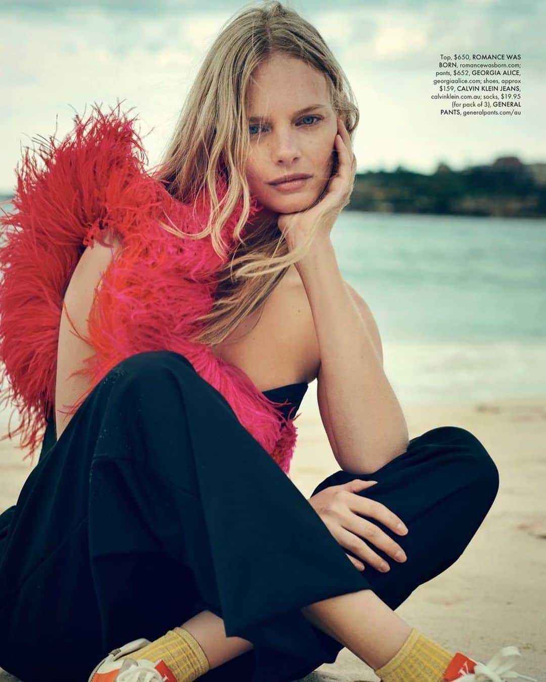 Marloes Horstさんのインスタグラム写真 - (Marloes HorstInstagram)「Some of my most memorabel shoots and amazing experiences have been with @bazaaraustralia and @elleaus. Thank you for giving me the opportunity to create with you and thank you for the friends I’ve made along the way 🤍」7月22日 22時32分 - marloeshorst