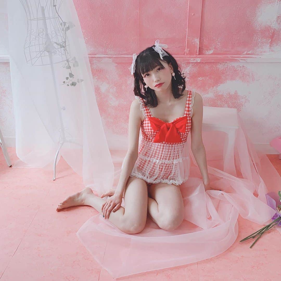 石原美沙紀のインスタグラム：「#idol #japanesegirl #ちっぱい #盛り職人 #カメラ好きな人と繋がりたい #アイドル #look #f4f #写真部 #撮影モデル #japanesemodel #ファッション #メイク #girl #水着 #옷스타그애 #테일리코디 #フォローミー #japan #love #フォロー」
