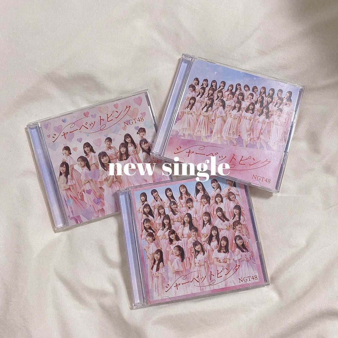 のインスタグラム：「* 本日、NGT48 new single 『シャーベットピンク』 リリースさせていただきました🍧  改めて、いつもほんとうに ありがとうございます！ これからもよろしくお願いします！  #ngt48 #シャーベットピンク」