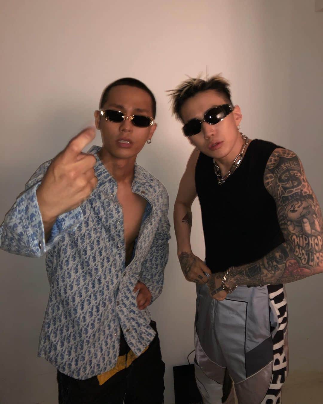ソン・ファミンのインスタグラム：「이리와봐😎」