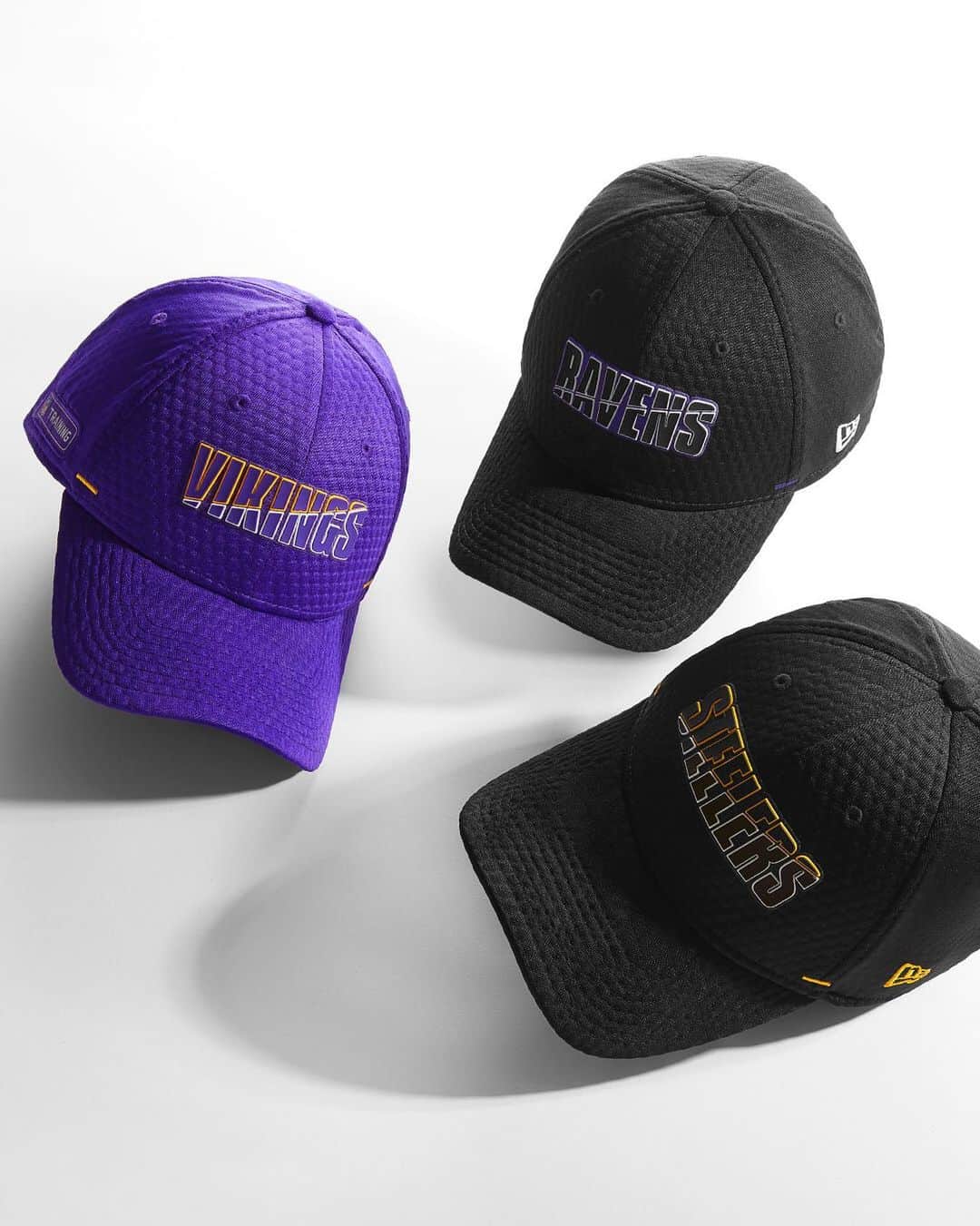 ニューエラ・キャップのインスタグラム：「The official NFL Summer Sideline Collection is here. Back your team with multiple styles available at neweracap.com . Link in bio」