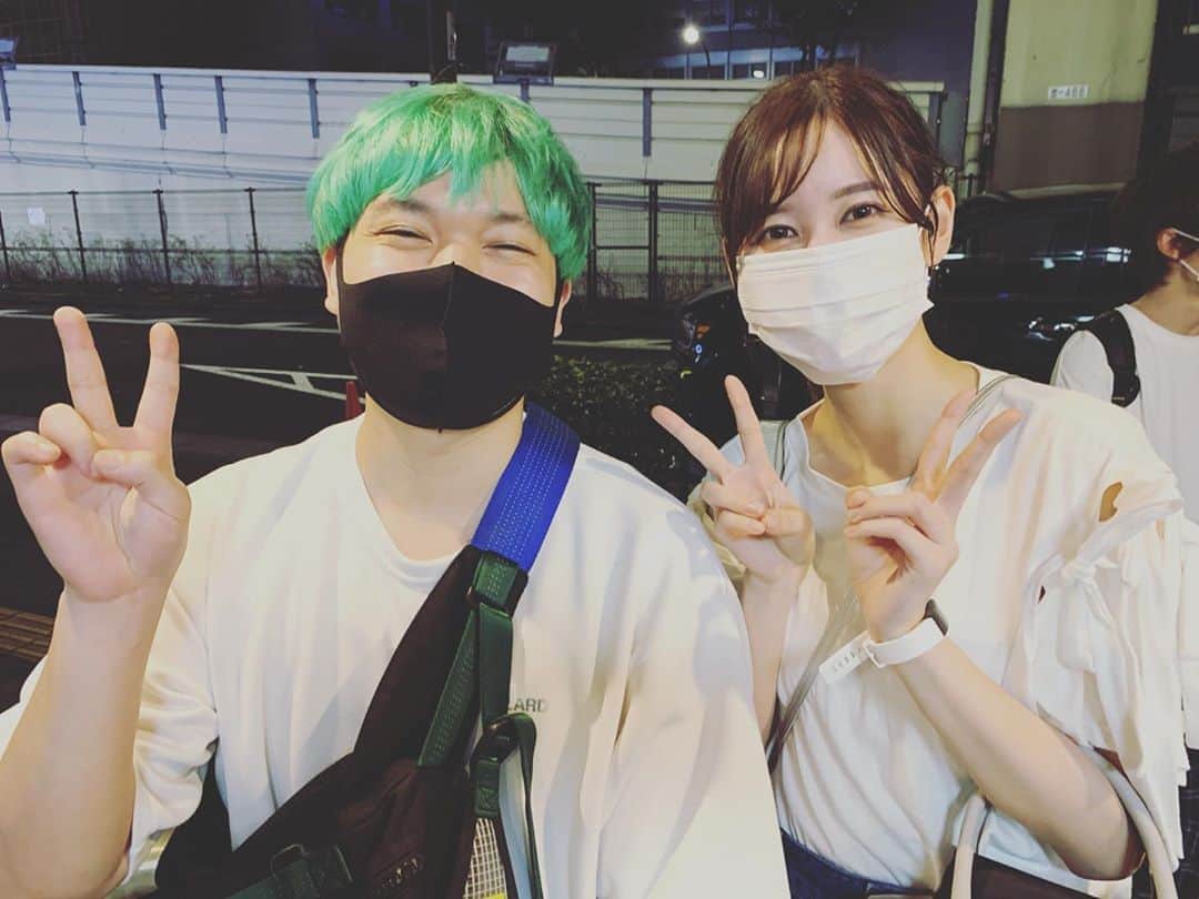 相馬トランジスタのインスタグラム：「ゆきりぬさんと偶然あったデュフフ😇  #毎日笑顔日記 #顔の大きさの違いエグすぎ #緊張してガチガチ」