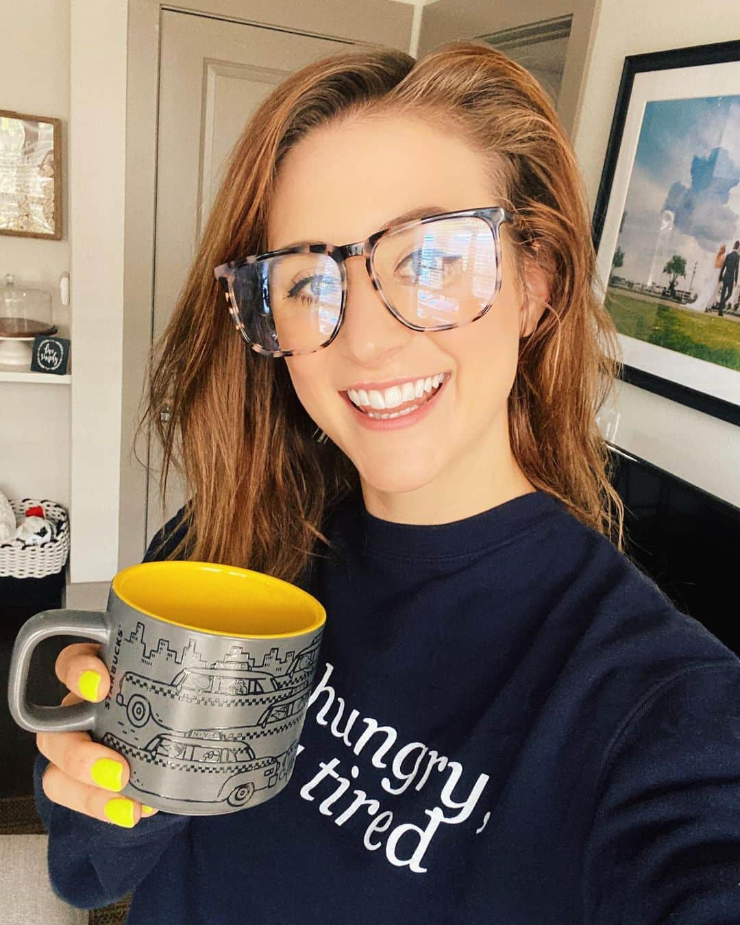 アシュリー・ケインさんのインスタグラム写真 - (アシュリー・ケインInstagram)「good morning, 25 ☕️ #birthdaygal」7月22日 23時50分 - icegirlash