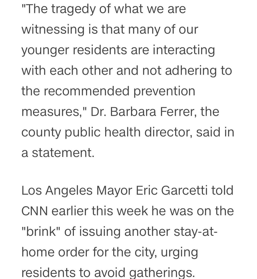 ジャスティン・トランターさんのインスタグラム写真 - (ジャスティン・トランターInstagram)「Los Angeles young people. We can do better. We MUST do better. Think of the nurses. Think of the immune compromised folks that you might unknowingly be spreading this to. I see y’all posting the right posts and then heading straight to brunch. We are better than this. Music business people, PLEASE cancel in person sessions again, I just did. Our “economy” will NEVER get better if we don’t handle this now.」7月23日 0時37分 - tranterjustin