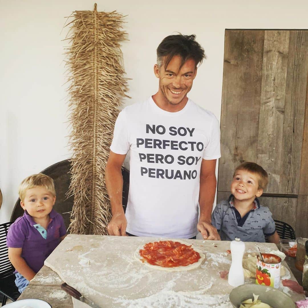 アンドレ・ロッテラーのインスタグラム：「My pizzaiolos ☺️」