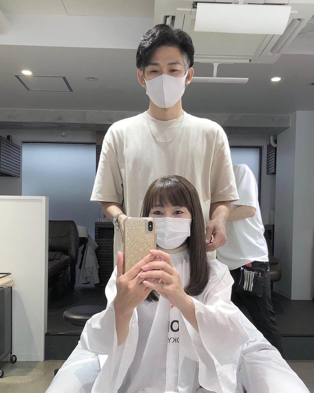 吉永愛さんのインスタグラム写真 - (吉永愛Instagram)「昨日、美容院へ…✂️ カット、カラー、トリートメントに ヘッドスパ✨スッキリした〜 松島さん @matsuharu_evoke いつもありがとうございます😊  #美容院 #ロングヘア #カット #トリートメント #ヘッドスパ  #青山 #evoketokyo  #髪色  #髪の毛サラサラ  #綺麗な人と繋がりたい  #ママモデル」7月23日 10時29分 - a.i.yy