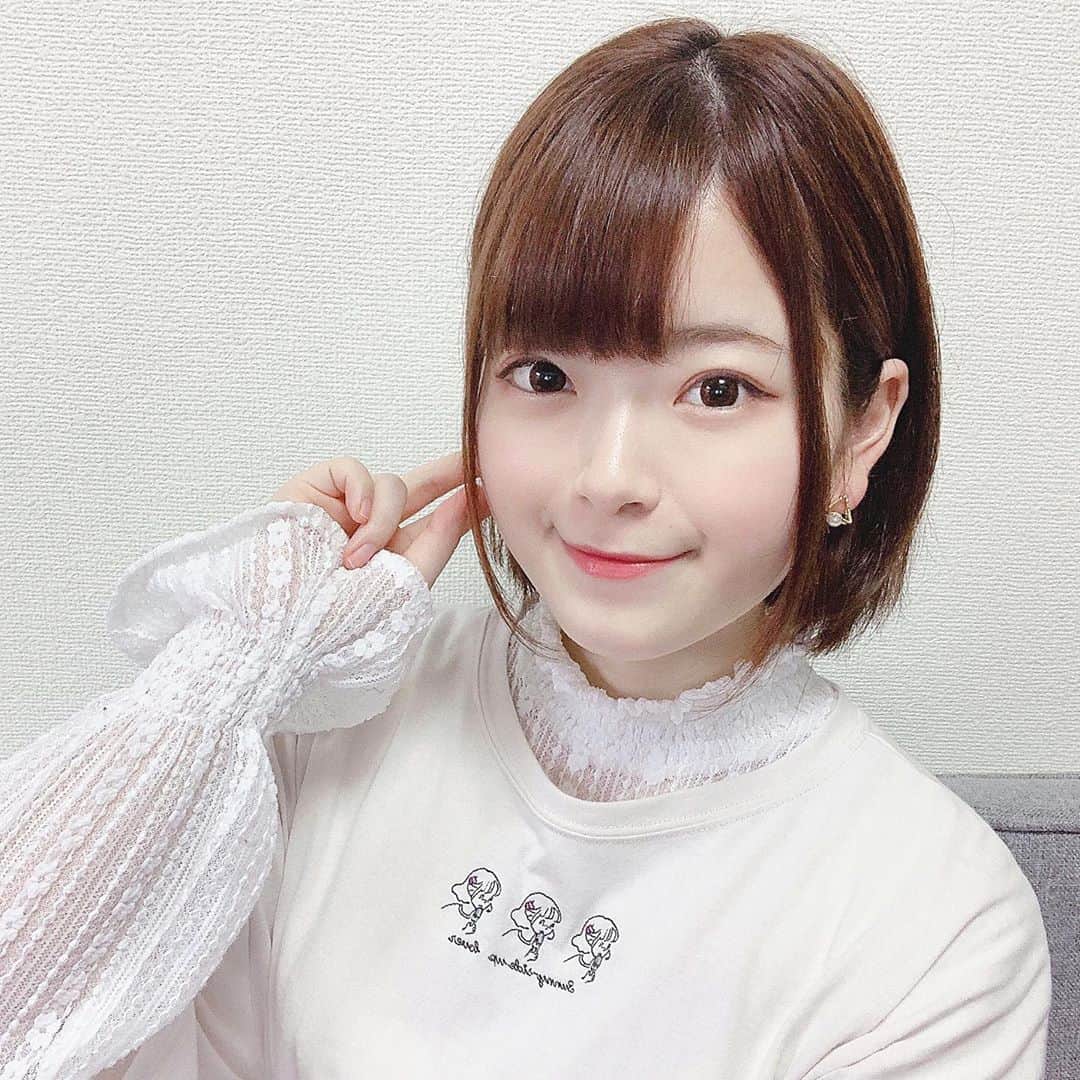 小倉月奏のインスタグラム：「❤︎ ⠀ 次回からInstagramの雰囲気 変えちゃいます〜🐰♡ ⠀ 白から黒へって感じかな🥀 お楽しみに💋 ⠀ ⠀」