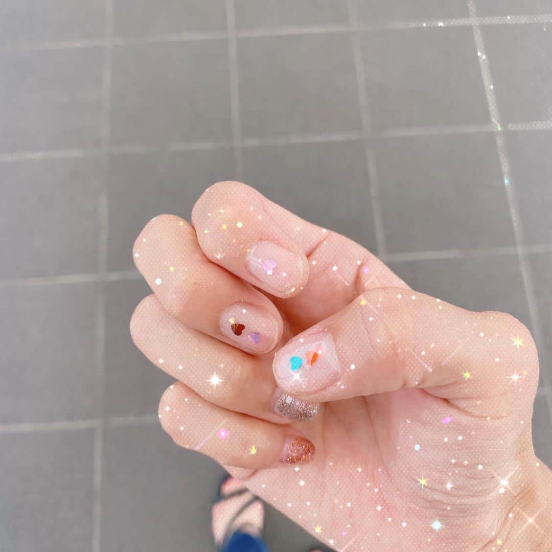 福長優のインスタグラム：「♡ #nail #セルフジェルネイル   #フィルターでごまかす 💁🏽‍♀️」