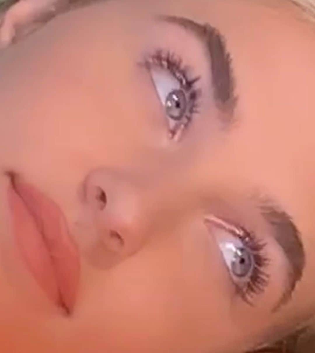 マティー・ノイズのインスタグラム：「FACING MY FEELINGS ✨」