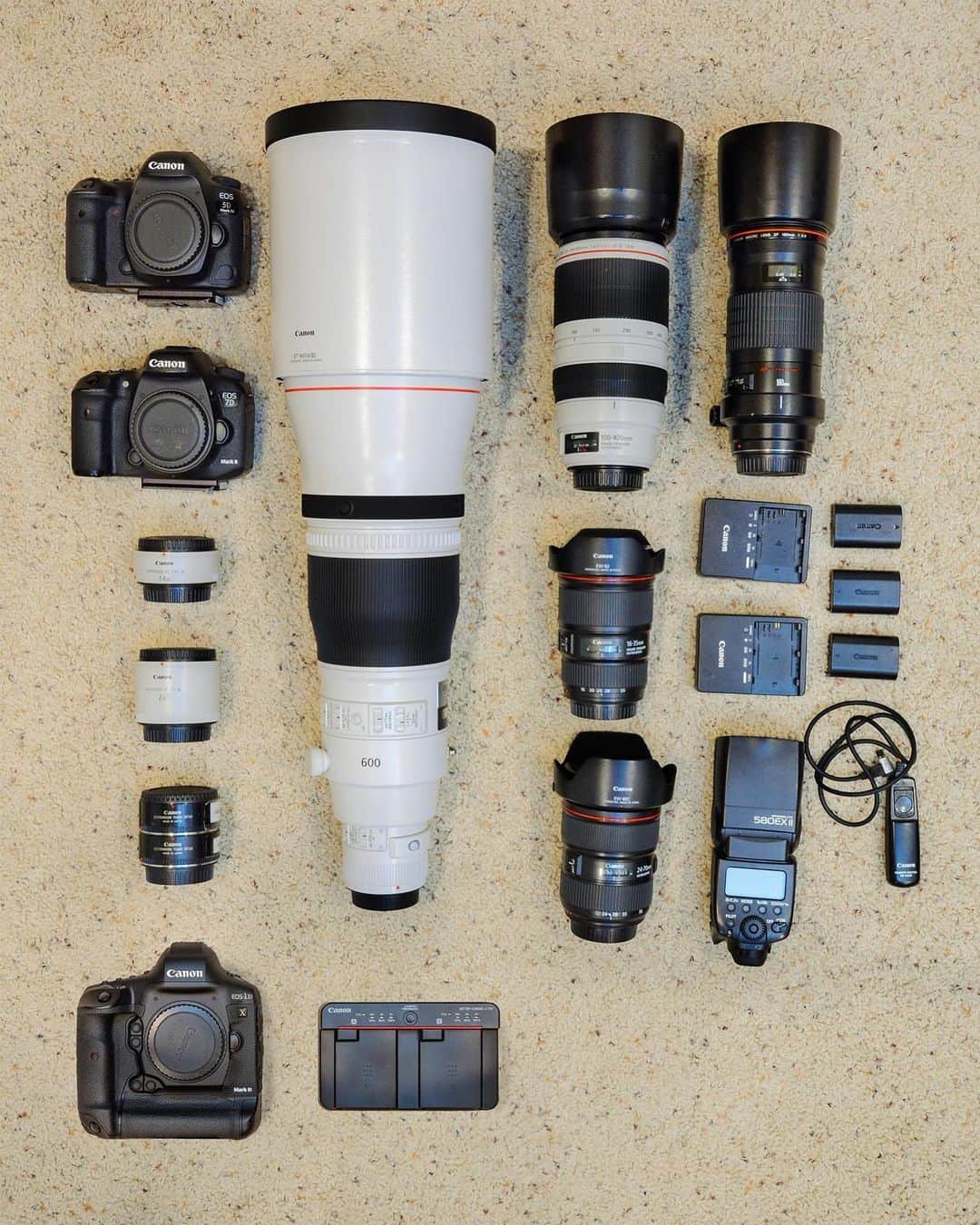 CANON USAさんのインスタグラム写真 - (CANON USAInstagram)「Find out what's in #CanonExplorerOfLight @adam_jones_photo's gear bag! "I’m a nature, wildlife, and travel photographer in a very broad sense. It is a blessing to make my living doing something I love. My travel bag is packed with a variety of lenses as the shoot requires. I pack lenses ranging from extreme macro to extreme wide angle, depending on the situation. Canon gear is heads above the others, the gear is so thoughtfully designed that it never gets in the way of my creativity. The latest gear is truly an extension of the artist.   In the event service and support is needed, CPS is there to make my life and work much easier.  Canon’s service is second to none!"  Cameras:  EOS-1D X Mark III EOS 5D Mark IV EOS 7D Mark II  Lenses: EF 600mm f/4L IS III USM EF 100-400mm F4.5-5.6L IS II USM EF 16-35mm f/4L IS USM EF 24-70mm f/2.8L USM EF 180mm f/3.5L Macro USM Extender EF 1.4x III Extender EF 2x III (2) 25mm Extension Tubes  580 EX II Speedlight Chargers and Batteries Electronic Cable Release」7月23日 5時40分 - canonusa