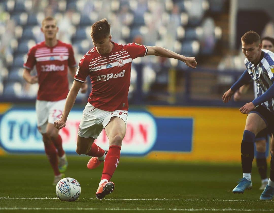 パディ・マクネアのインスタグラム：「Nice way to finish the season with a win and a goal⚽️🔴⚪️」