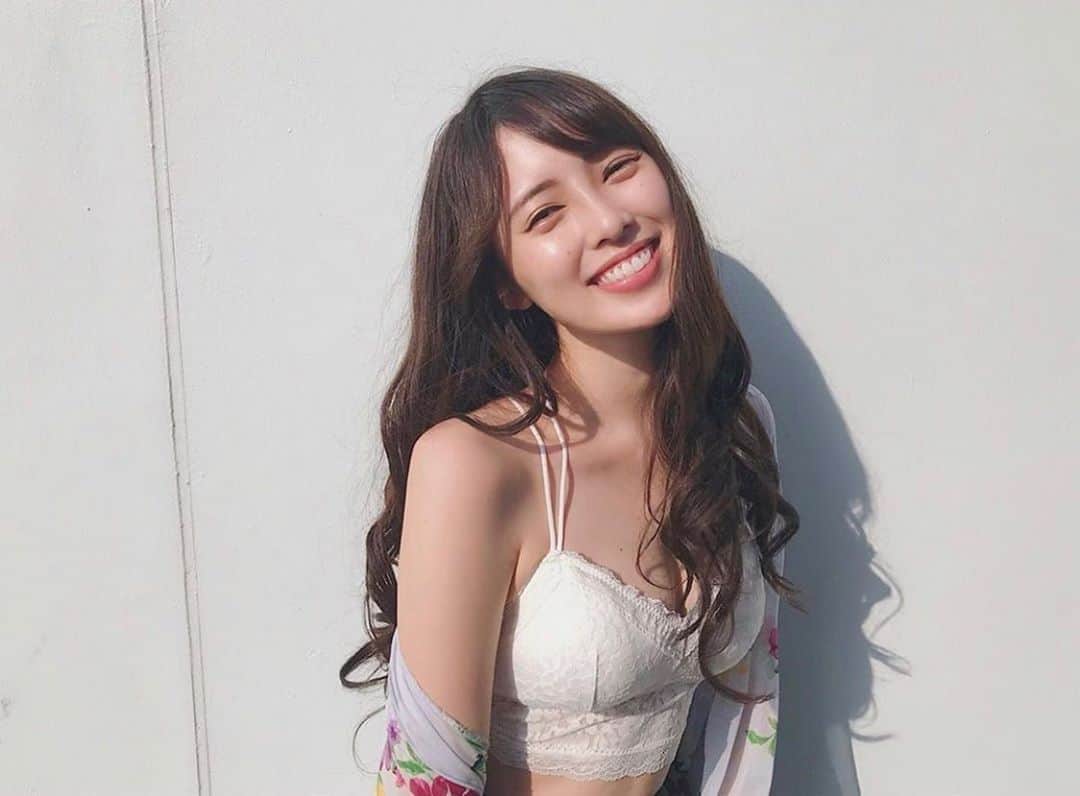 美女JAPANのインスタグラム：「どうも美女JAPANです！✨ ＊ ＊ 今回ご紹介するのはこの方‼️ ＊ 宮内理沙さん！@risa_miyauchi ＊ ＊ かわいい🙈💕 とっても笑顔が素敵💕 ＊ ＊ 宮内理沙さんのアカウントには他にも素敵な投稿がたくさんあります！✨ ＊ 皆さんも是非チェックしてみてね🧸 ＊ ＊ 明日の投稿もお楽しみに！！ ＊ ＊  #色気 #可愛い #綺麗 #かわいい #セクシー #写真集 #モデル  #水着 #美肌 #笑顔 #スタイル抜群 #可愛い #可愛すぎ #会いたい #天使 #美女 #美人 #美しい #スタイル #ヌード #スタイル抜群 #美脚 #お尻 #エロ #美乳 #素敵 #カワイイ #応援」