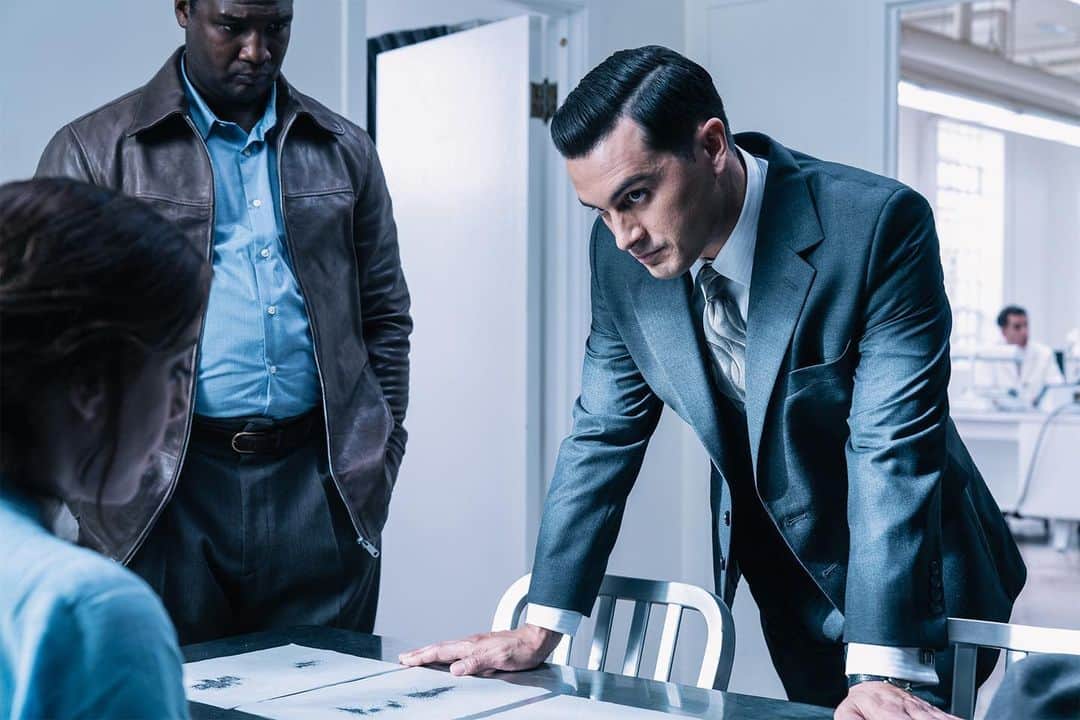 のインスタグラム：「#ProjectBlueBook Seasons 1 & 2 are available to stream on @peacocktv FOR FREE! ——> sign up and start watching here: #peacocktv.com 🦚」
