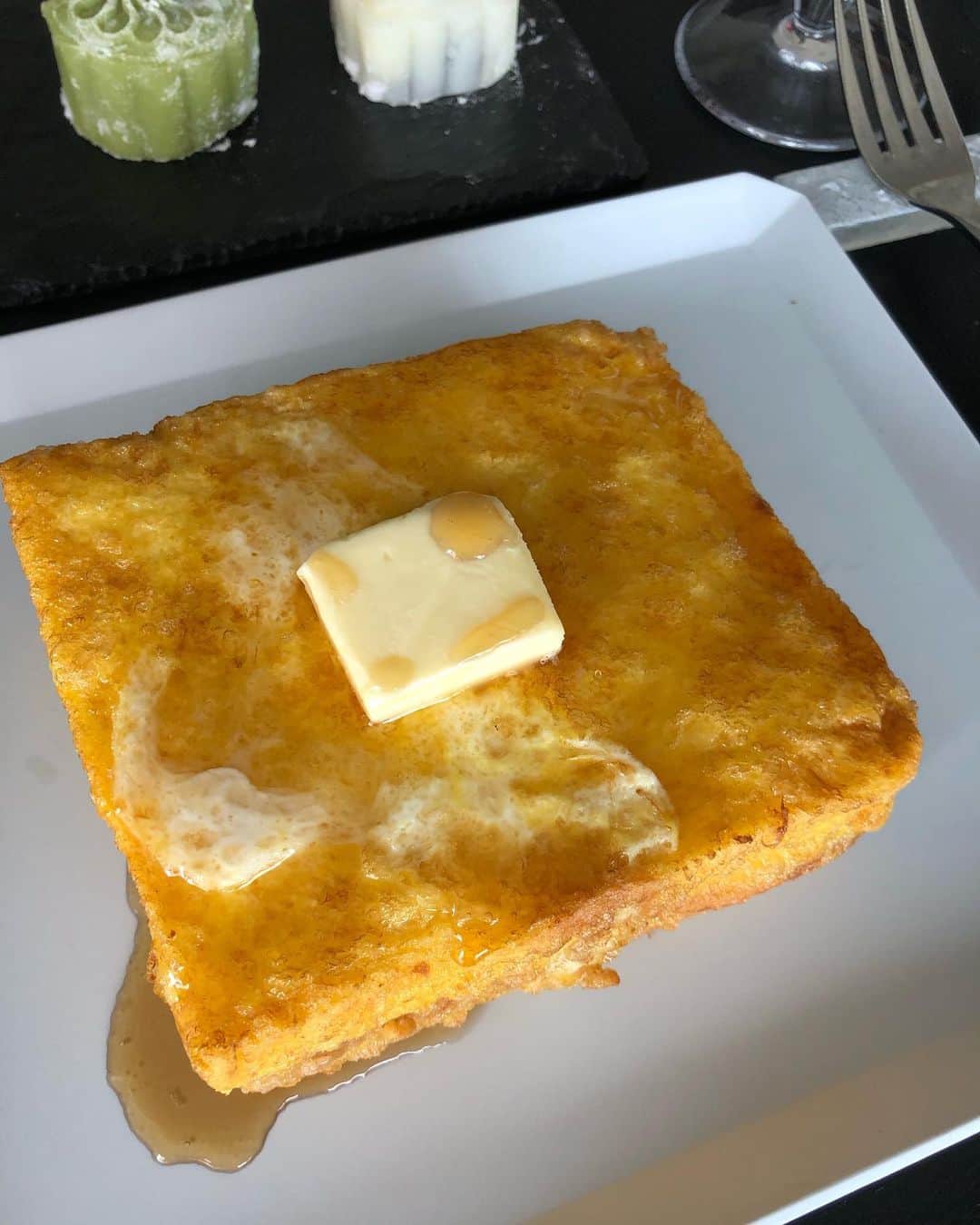 甘糟記子さんのインスタグラム写真 - (甘糟記子Instagram)「ずっと延期になってた料理教室W.E.のお菓子編！パイナップルケーキと、焼かない月餅です！  パイナップルケーキ、ずっとずっと楽しみにしてたから、家でコレが作れるなんて嬉しすぎる〜(≧∀≦)！！  パイナップル100%の餡がまたたまらなく美味い！  頑張ってチャレンジしたいと思います(๑>◡<๑)  #習い事#パイナップルケーキ#料理教室#wetoyosu #趣味#手作りパイナップルケーキ」7月23日 7時55分 - norihey924