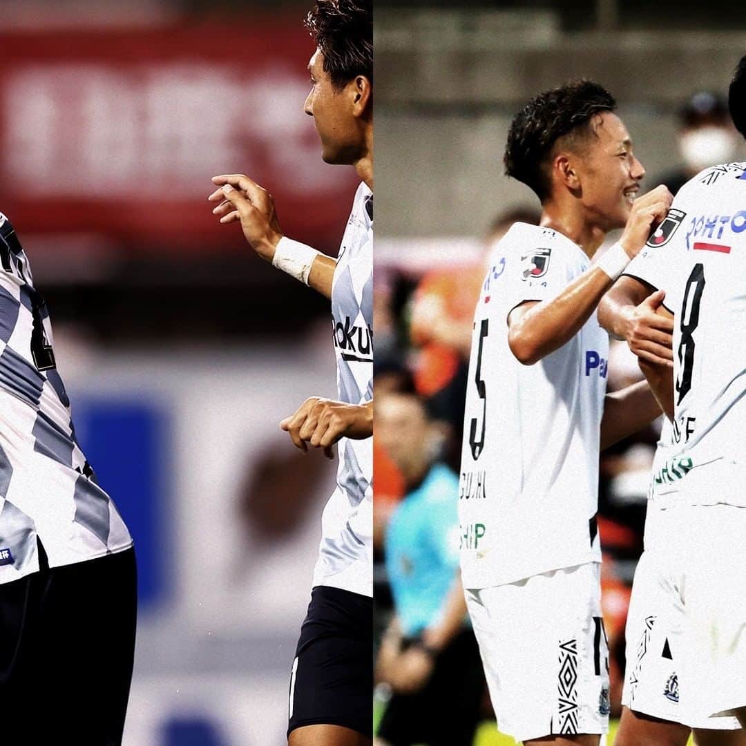 DAZN JAPANさんのインスタグラム写真 - (DAZN JAPANInstagram)「. ／ 今節のJ1は日曜開催⚽ 連戦を勝ち抜き 首位に浮上するのはどこだ?! ＼ . 🏆明治安田J1第7節 📆7/26(日) 札幌×横浜FM🔥 横浜FC×浦和 清水×大分 広島×名古屋 鹿島×FC東京 柏×仙台 川崎F×湘南 神戸×G大阪🔥#阪神ダービー 鳥栖×C大阪 . ライブスポーツが一番観られるのはDAZN.com📺 . #DAZN観戦 #DAZN #Jリーグ #サッカー #soccer #Jリーグ #Jリーグが帰ってくる #Jリーグのある日常 #football #consadole #vegalta #antlers #urawareds #yokohamafmarinos #frontale #reysol #fctokyo #bellmare #spulse #nagoyagrampus #vissel #gambaosaka #cerezo #sanfrecce #trinita#sagantosu #j1開催待ち遠しい」7月23日 8時00分 - dazn_jpn