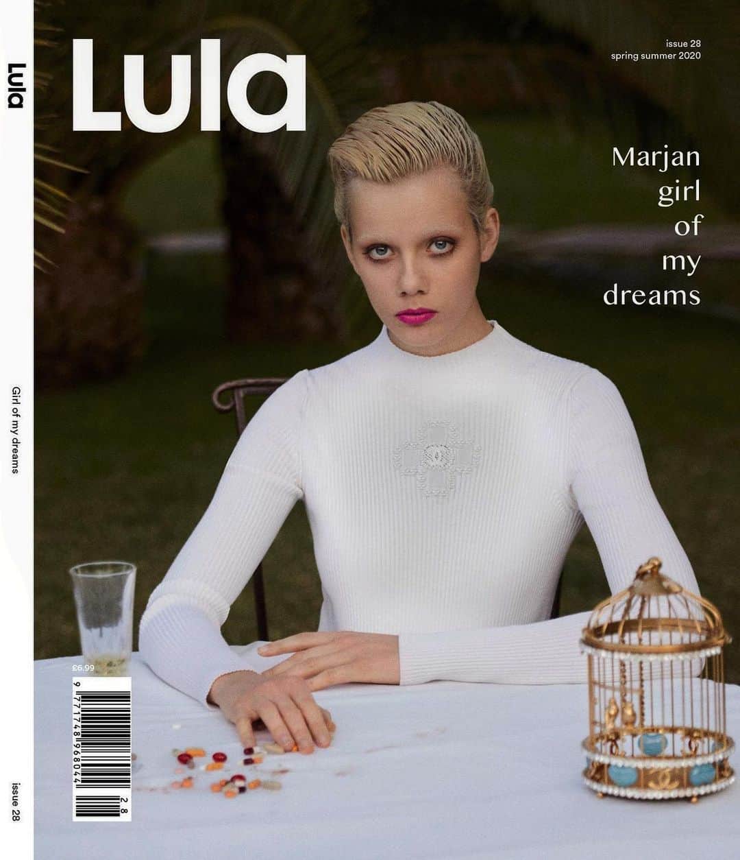 マリヤン・ジョンクマンのインスタグラム：「Marjan, girl of your dreams😏😏😏😏 @lulaofficial @chanelofficial」