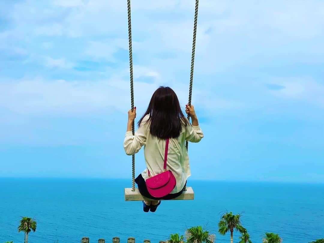 江辺香織さんのインスタグラム写真 - (江辺香織Instagram)「高さ300mのブランコ ....風。（笑）  #sea #sunmesse #miyazaki」6月29日 18時08分 - kaori.ebe
