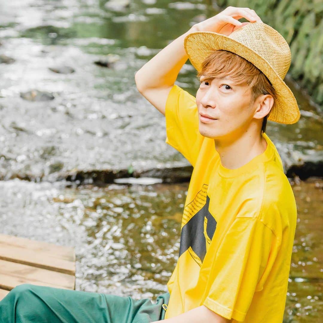 DJ U-ICHIのインスタグラム：「今週もスタート。 7月入っちゃうね！ 今年の夏は、色々やってみたいことあったけどどうなるのかなぁ。 #6月 #7月 #僕の夏休み #どうぶつの森 #UtubeSound #作ろう . . . 📸 @yuta_photo_0823 _________________________________ #dj #djlife #djstyle #fourthirty  #tokyo #kyoto #osaka #nagoya #streetphotography #sonya7iii  #portraitvision #portraitfestival  #portraitpage #portraitmood  #moodyportraits #ourportraitsdays  #lifeportraits _________________________________」