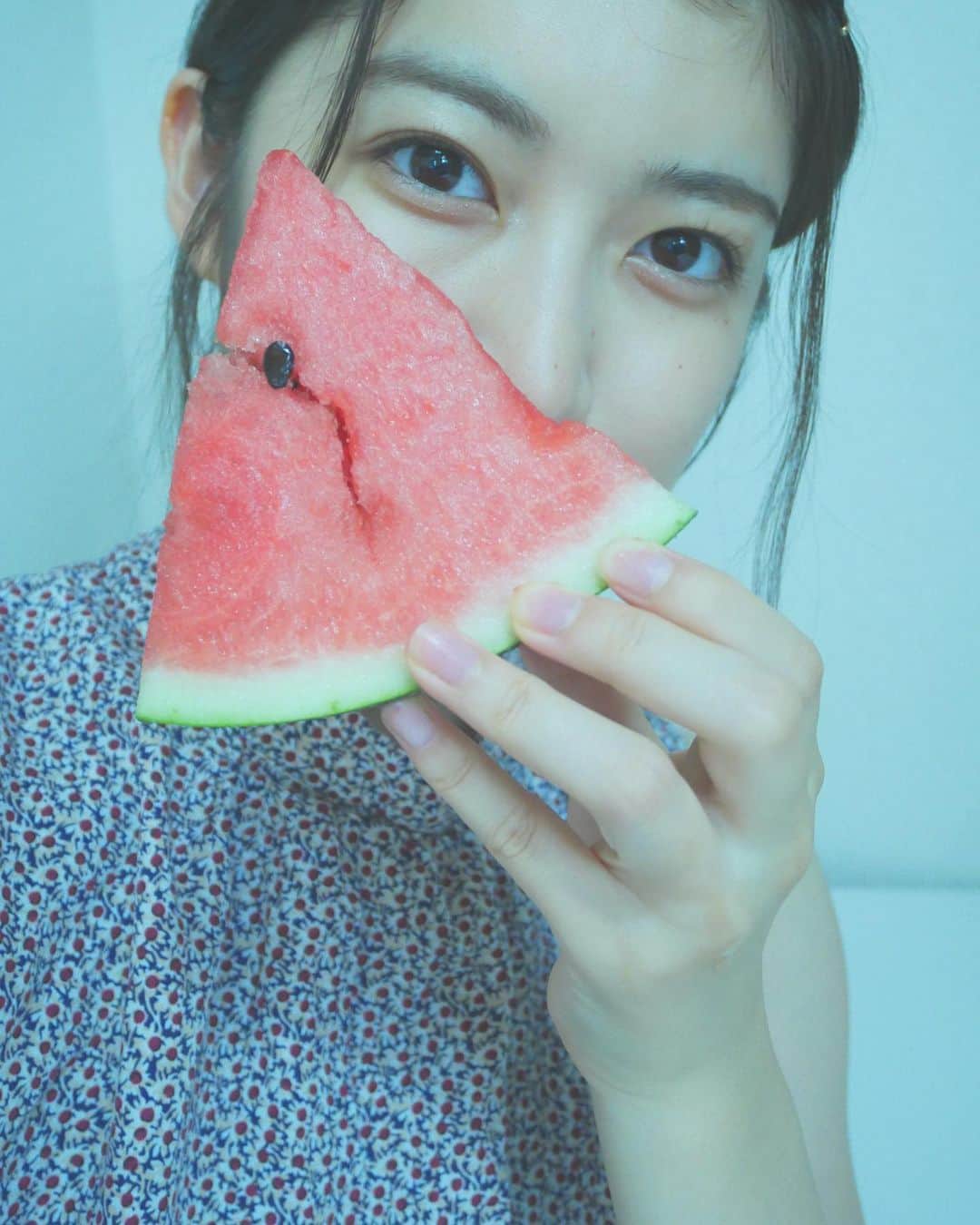 吉田華恋のインスタグラム：「スイカが美味しい季節ですねえ🍉」