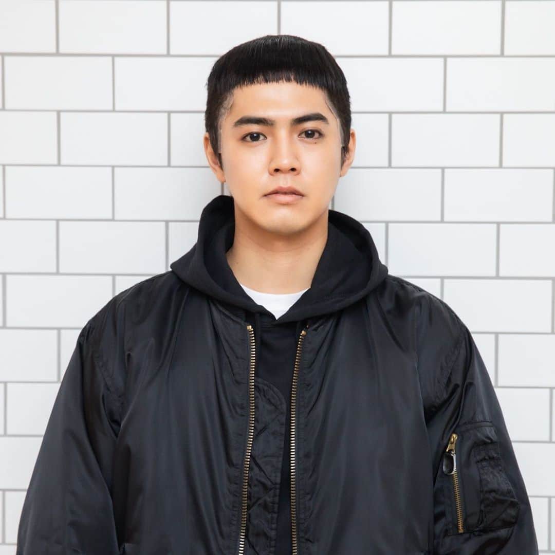 GENERATIONS高校TVのインスタグラム：「涼太が変装したのは 『梨泰院クラス』パクセロイ👦🏻 . 🐶「俺を好きになるな」 パクセロイ涼太に言われたら あなたならどうする？ . 公式Twitter @gene_kou で検索🔍 ........................................................... #ABEMA #ジェネ高 #GENE高 #GENERATIONSfromEXILETRIBE #GENERATIONS  #GENE #ジェネレーションズ #ジェネ #ジェネ犬 #小森隼 #白濱亜嵐 #数原龍友 #中務裕太 #片寄涼太 #佐野玲於 #関口メンディー #隼 #亜嵐 #龍友 #裕太 #涼太 #玲於 #メンディー #パクセロイ #梨泰院クラス #이태원클라쓰 #パクソジュン」