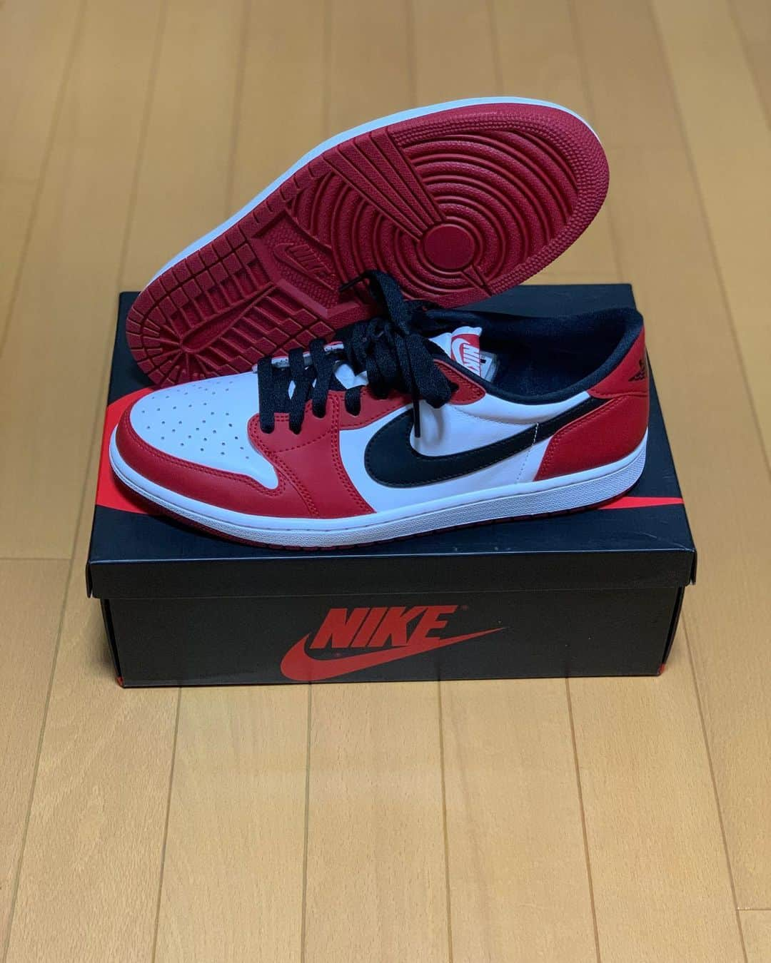 岩本煌史さんのインスタグラム写真 - (岩本煌史Instagram)「got new kicks!! NIKE AIR JORDAN 1 RETRO LOW OG “CHICAGO”  #nike #ナイキ #airjordan #airjordan1 #airjordan1low #エアジョーダン #chicago #シカゴ #aj1lowchicago #国内未発売 #国内未発売モデル #worm #wormtokyo #prowrestler #プロレスラー #prowrestling #プロレス #ajpw #全日本プロレス #三重県 #桑名市 #出身 #岩本煌史 #sneaker #スニーカー #スニーカー大好き #足元倶楽部 #キモ撮り#スニーカーヘッズ #イワモトヘッズ」6月29日 11時40分 - koji_iwamoto