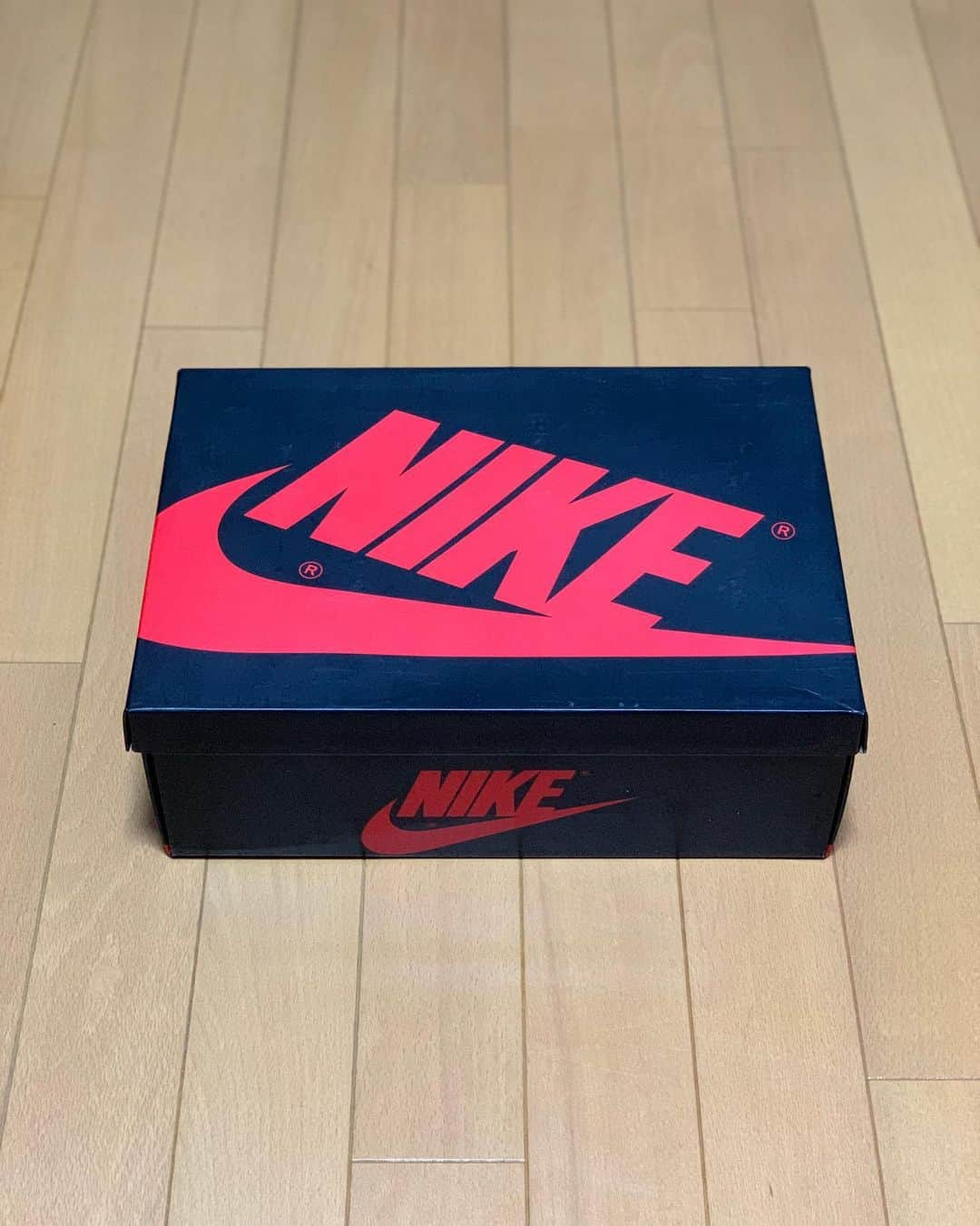 岩本煌史さんのインスタグラム写真 - (岩本煌史Instagram)「got new kicks!! NIKE AIR JORDAN 1 RETRO LOW OG “CHICAGO”  #nike #ナイキ #airjordan #airjordan1 #airjordan1low #エアジョーダン #chicago #シカゴ #aj1lowchicago #国内未発売 #国内未発売モデル #worm #wormtokyo #prowrestler #プロレスラー #prowrestling #プロレス #ajpw #全日本プロレス #三重県 #桑名市 #出身 #岩本煌史 #sneaker #スニーカー #スニーカー大好き #足元倶楽部 #キモ撮り#スニーカーヘッズ #イワモトヘッズ」6月29日 11時40分 - koji_iwamoto