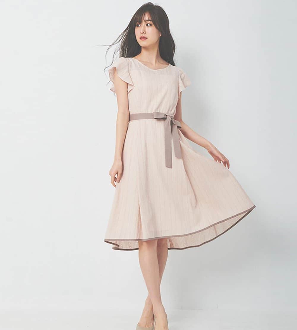 のインスタグラム：「Shop information💓﻿﻿ ﻿ 期間延長!! 30日(Tue)まで限定3Buy・More15％OFF!!﻿✨ 2Buy・More10％OFFも同時開催中😊  おまとめ買いで更にお得にお買い物いただけるチャンスです♪﻿ ※全ての商品対象となます。 ﻿ ﻿ ぜひこの機会にご利用くださいませ💕﻿ ﻿ ﻿ pick up item💓﻿ ﻿ コットンレースワンピース﻿﻿ ¥28.000＋tax﻿ ﻿ ﻿ ﻿ #レッセパッセ #laissepasse #レッセパッセルーム #laissepasseroom #デビュードフィオレ #debutdefiore #スカート #スカートコーデ #ワンピース #ワンピースコーデ #お仕事 #お仕事コーデ #通勤 #通勤コーデ #アウター #アウターコーデ #ブラウス #ブラウスコーデ #夏物 #春夏物 #セール #セール情報 #セール中 #summer #summersale #summersales」