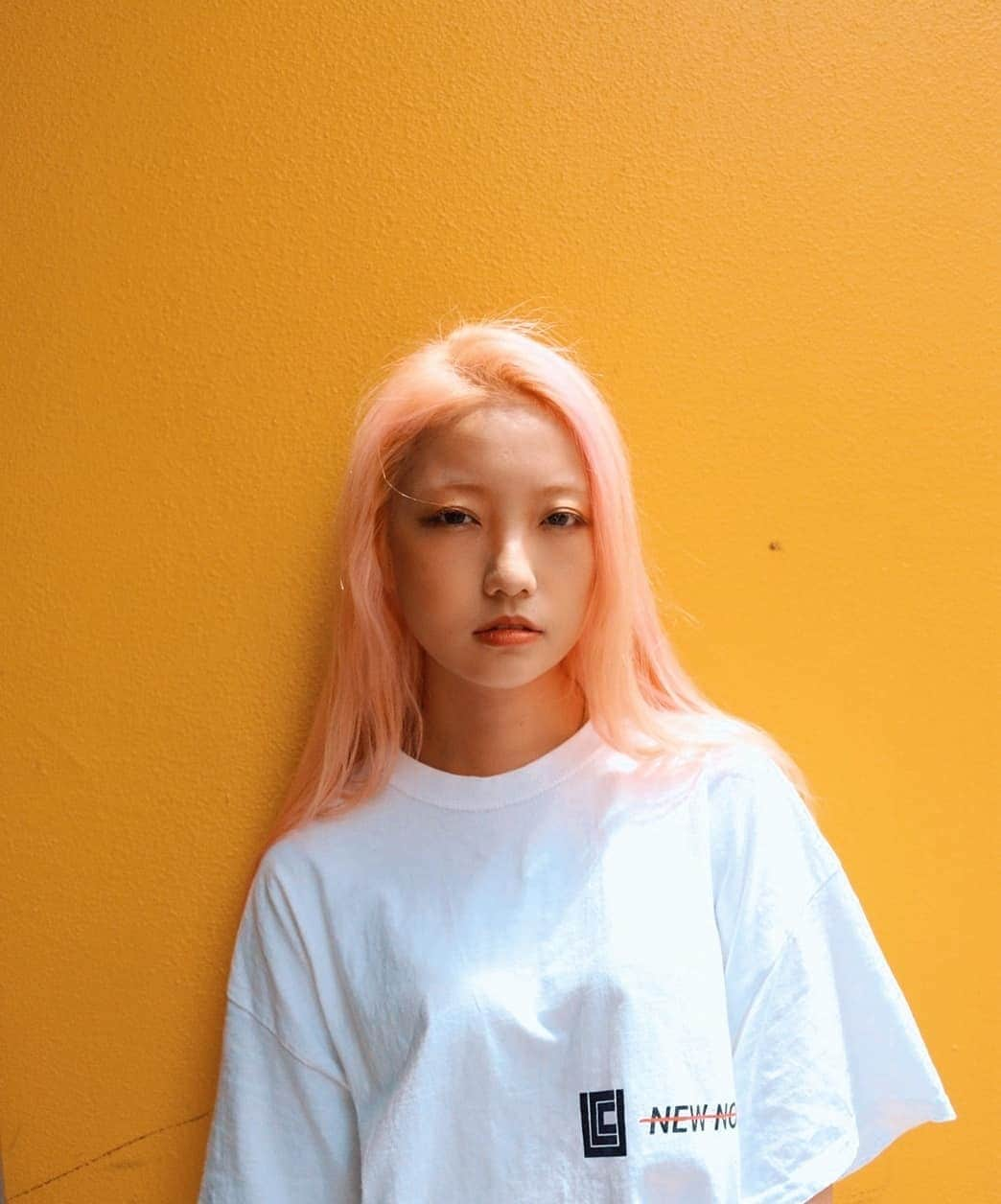 小林レイミさんのインスタグラム写真 - (小林レイミInstagram)「new brand debut🏀📳🔆 👕@uncertaincityclub 👓@kie.by_kikurin  #onlineshop #fashionlook #pinkhair #launch #newbrand」6月29日 12時08分 - _reimi._____