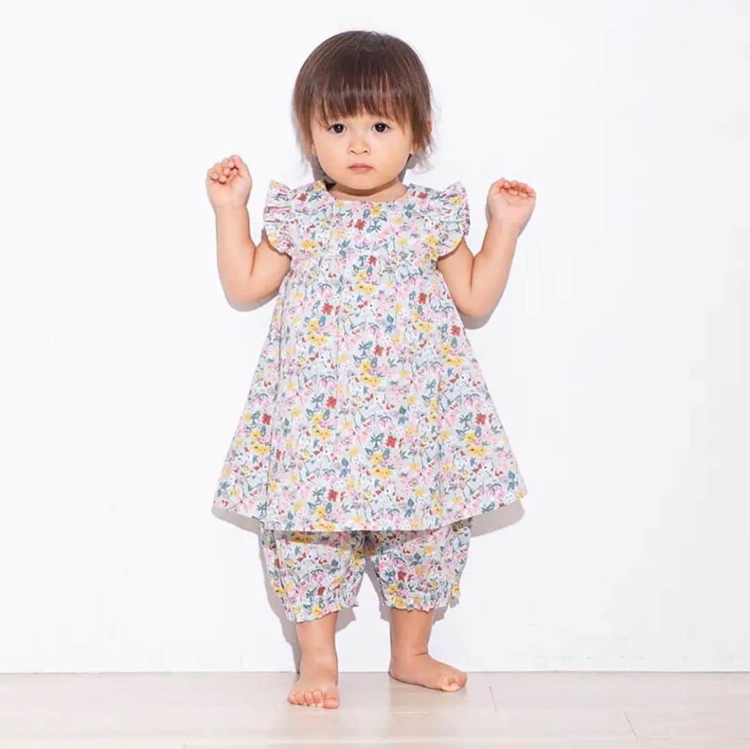 TAPPETのインスタグラム：「2020ss  SALE  ベビーもSALE中👶  素材と肌触り、着やすさにこだわってますので、 小さなこどもたちに安心して着ていただけます。  ギフトにもオススメです🎁」