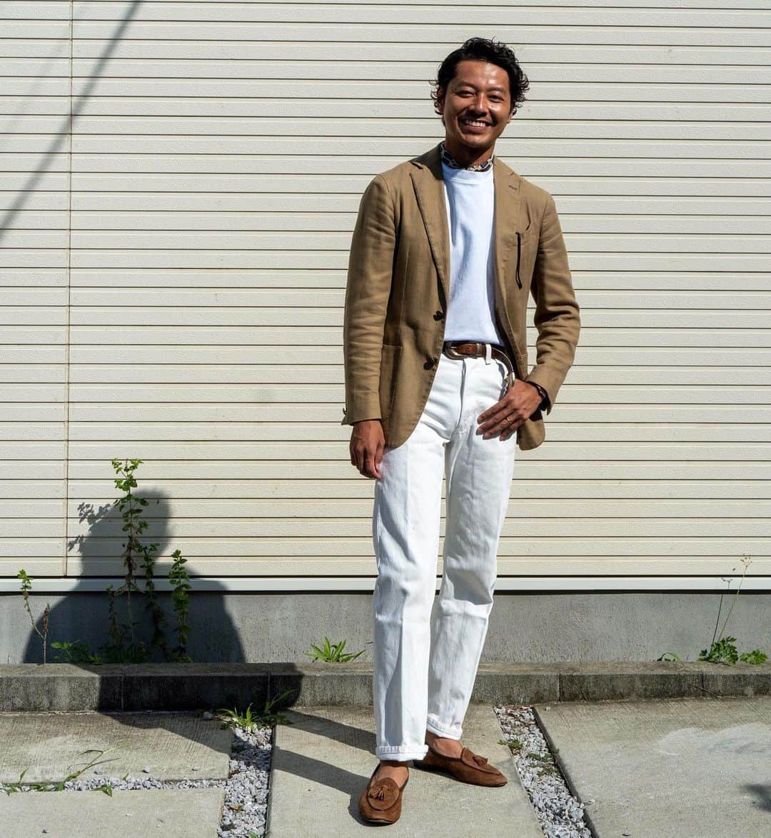 高田朋佳のインスタグラム：「Sunny day raises me up as always... ———————————————————————— #popupstore #東京 #reservationsonly  #takadachannel #youtuber #onlyone #newcolonialstyle #jetset #singapore #luxuryresort #colonyclothing #singaporelife #singaporestyle  #lifestyle #fashion #mensfashions #dapper #igfashion #sprezzatura」