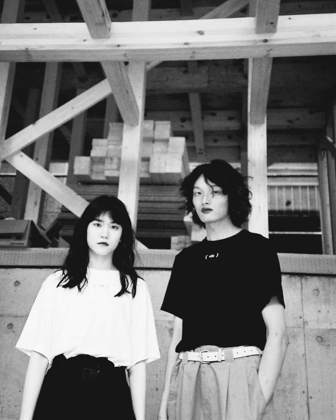 大原海輝のインスタグラム：「SOLD OUTになっていた( ein )Tシャツを再入荷しました☾☾☾ 問合せが多くて嬉しかったからやっとだよー！ちぇっけらーーーー」