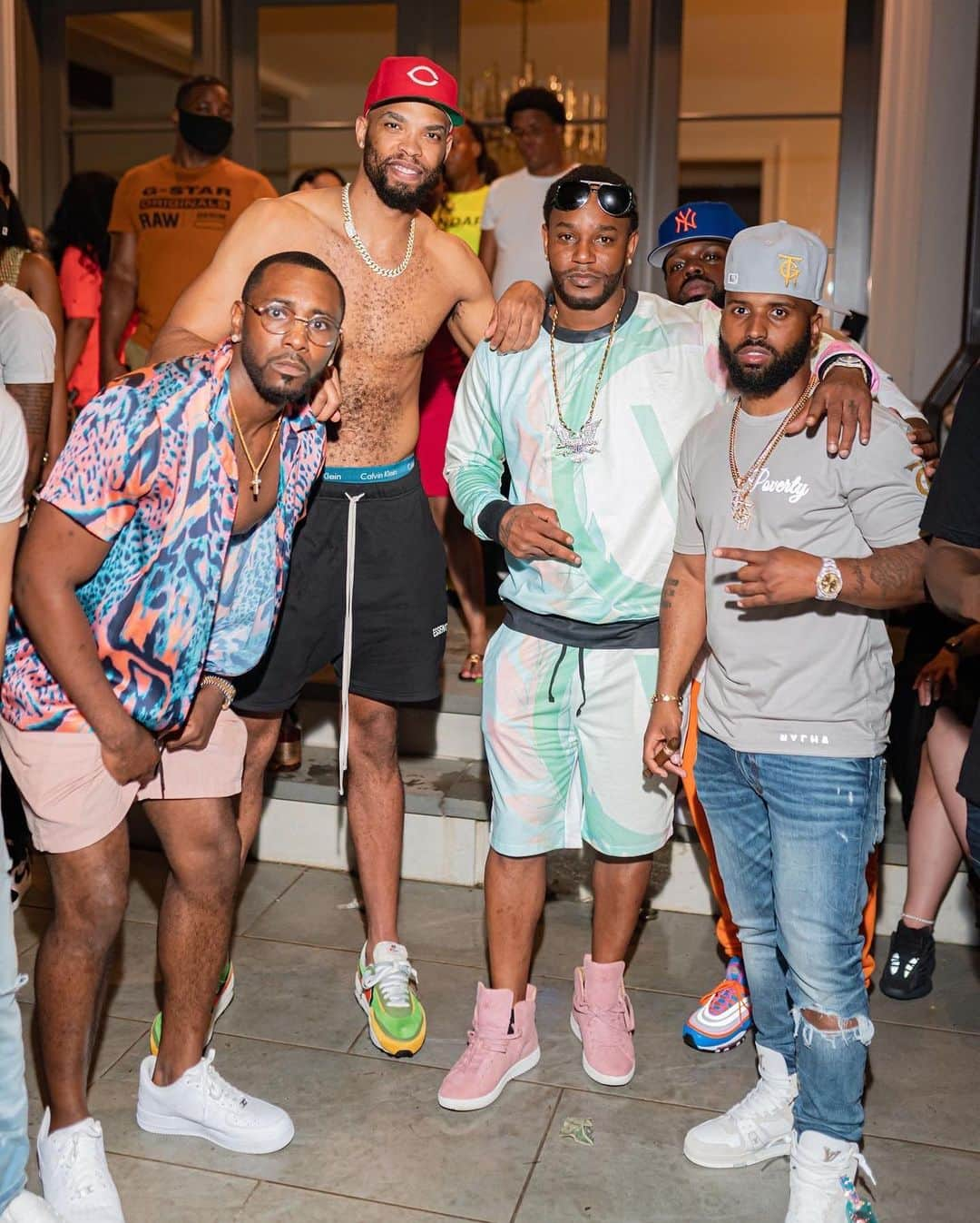 さんのインスタグラム写真 - (Instagram)「Great vibes at my surprise pool party shout-out to my bro @mr_camron for pulling up #Love #Harlem2Brooklyn #Nyc #TGF @apex.visions 📷」6月29日 14時19分 - tajgibson