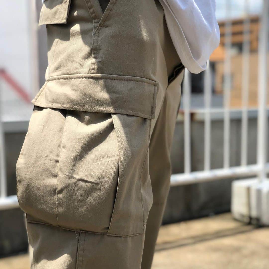 原宿シカゴさんのインスタグラム写真 - (原宿シカゴInstagram)「. 原宿シカゴ京都店. . メンズにオススメアイテム✨ . casual cargo pants. . . 店頭にはカジュアルブランドからミリタリーまで取り揃えています💥. . 御来店お待ちしております. . #usedclothing#used#vintage#instafashion#ootd#harajukuchicago#kyoto#japan#instagood#mensstyle #cargopants#summerpants#military#militaryfashion #ストリートスナップ #古着屋#京都#京都古着#古着女子#河原町#古着コーデ#メンズパンツ#カーゴパンツ#ミリタリー#ミリタリーアイテム」6月29日 14時47分 - harajukuchicago_official