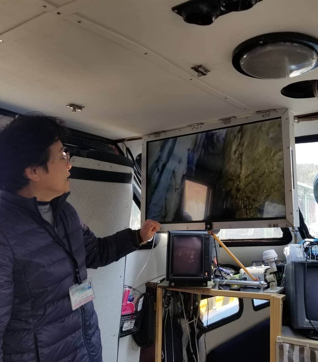 前田真里さんのインスタグラム写真 - (前田真里Instagram)「2019.spring  #世界文化遺産 #世界遺産ナナメ歩き  #潜伏キリシタン関連遺産 #潜伏キリシタン #貝殻　#落書き #長崎　#天草 #江上天主堂 #奈留島　#江上集落 #大学院　#フィールドワーク」6月29日 15時55分 - maedamari