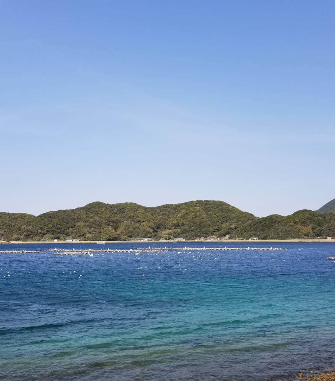 前田真里さんのインスタグラム写真 - (前田真里Instagram)「2019.spring  #世界文化遺産 #世界遺産ナナメ歩き  #潜伏キリシタン関連遺産 #潜伏キリシタン #貝殻　#落書き #長崎　#天草 #江上天主堂 #奈留島　#江上集落 #大学院　#フィールドワーク」6月29日 15時55分 - maedamari