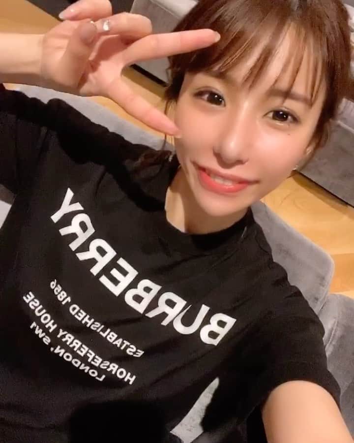 ちゃんうさのインスタグラム：「好評だったから投稿にのこそ😋➿ . . 今週もミュゼルヴァよろしくお願いします☺️ . #ミュゼルヴァミナミ #うさぎのいる生活」