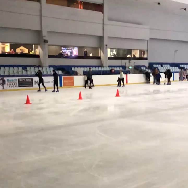 ブレンダン・ケリーのインスタグラム：「Squeaking it out on  those midday public sessions 😅🤓 #nswis #owia #edea #johnwilson #home」