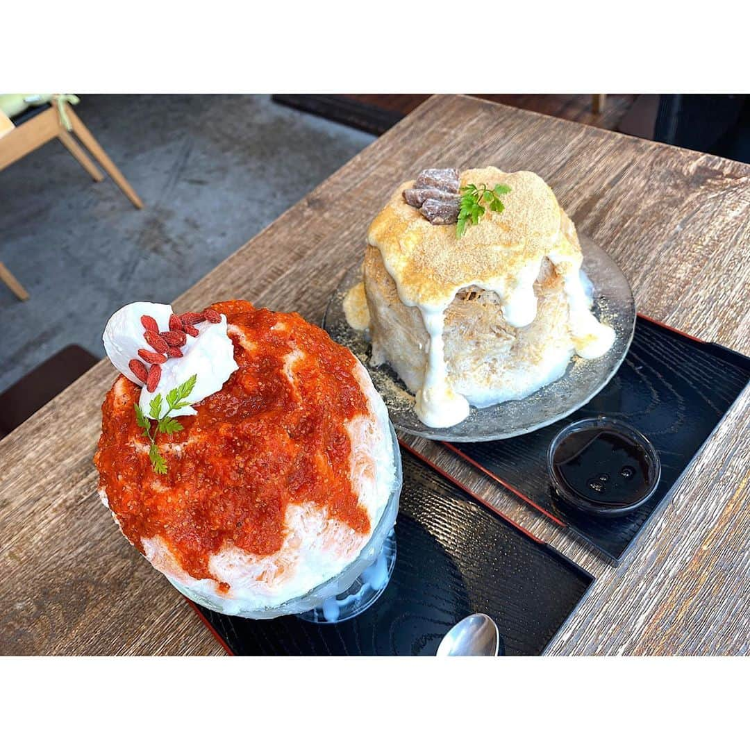 渡辺知夏子さんのインスタグラム写真 - (渡辺知夏子Instagram)「かき氷🍧を食べた日☀️ . . . 味は、期間限定の季節のかき氷です🍧 . . 友達との話に夢中だったので、メニュー名忘れてしまいました。すみません😭 . . . #かき氷  #かんな #久しぶりのかき氷 .」6月29日 16時22分 - chikako_724