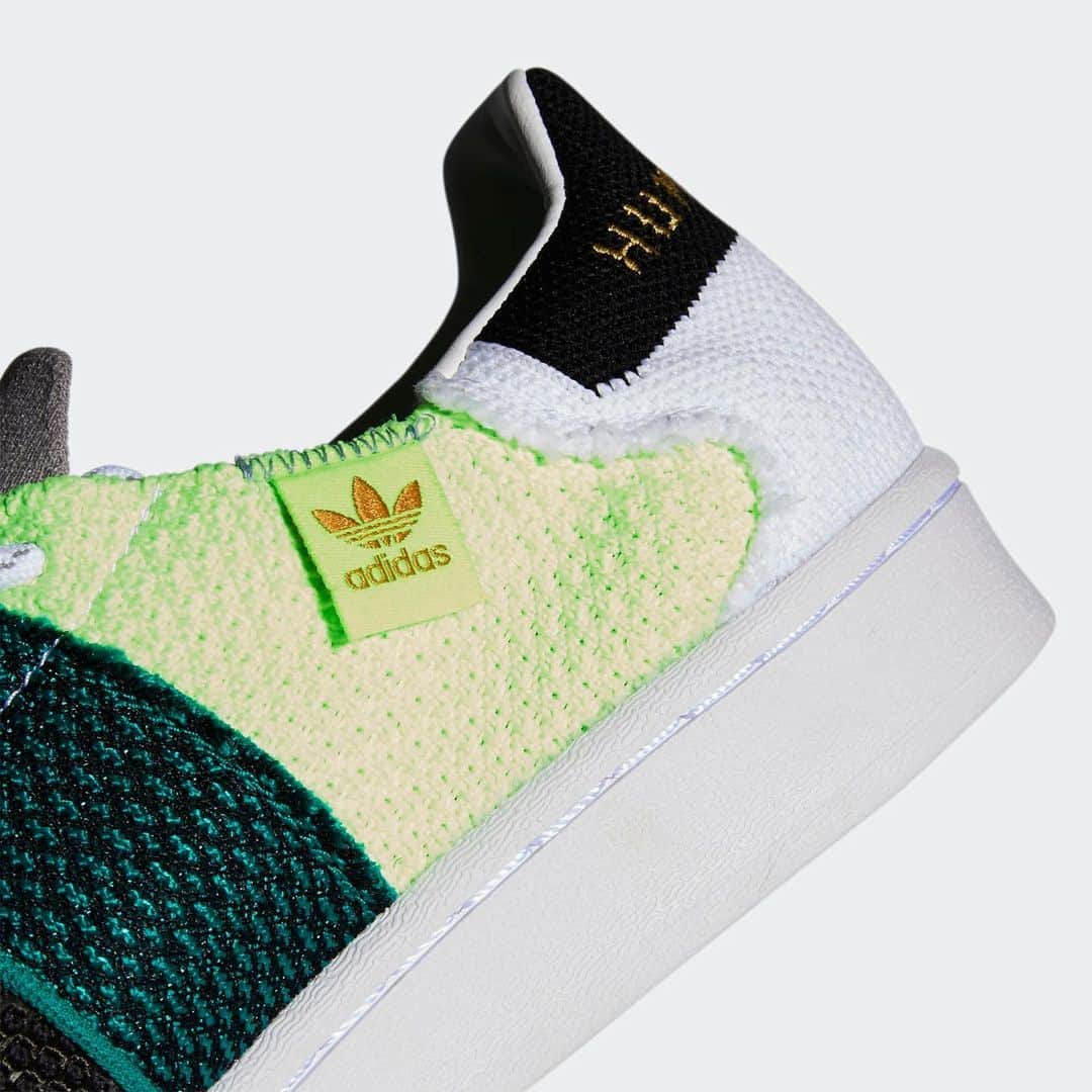 HYPEBEASTさんのインスタグラム写真 - (HYPEBEASTInstagram)「@hypebeastkicks: @pharrell and @adidas are back with a with new Superstar collaboration. Giving off a patchwork-style vibe with its multi-piece, multi-color knit upper, the latest offering arrives in both “Core Black/Tech Purple” and “Cloud White/Bold Gold” colorways. Each offers a base hue and contrasting heel piece inspired by the Superstar’s famous black/white and black/white colorways, then dashes down a divergent path of patchwork palettes and textures. They’re slated to release at adidas' webstore on July 3, with each pair priced at $140 USD.⁠⠀ Photo: adidas」6月29日 16時32分 - hypebeast