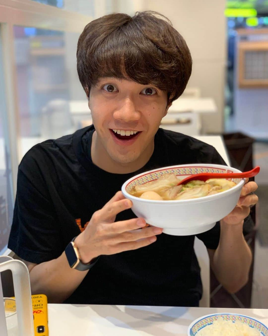 中澤卓也さんのインスタグラム写真 - (中澤卓也Instagram)「なんだか、めちゃめちゃ久々に外でラーメン食べた気がする🤔いやぁ、うまかった。今日もお疲れ様でした、今週も頑張りましょ👍 #ラーメン #かむくら #うまかった #今日もお疲れ様でした #今週も頑張ろう #日本クラウン #北のたずね人 #中澤卓也」6月29日 16時25分 - takuya_nakazawa.118