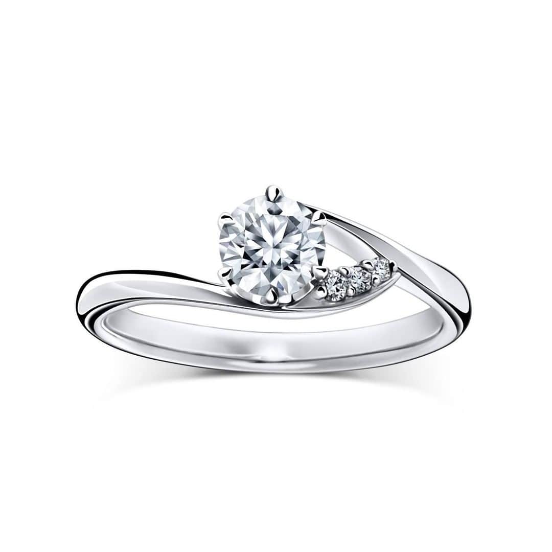 ラザール ダイヤモンド ブティック公式 | 婚約・結婚指輪さんのインスタグラム写真 - (ラザール ダイヤモンド ブティック公式 | 婚約・結婚指輪Instagram)「しなやかなのに芯がある。健やかなのにどことなくチャーミング。“曲線”が描く方程式は、いつの時代も無限大の魅力を秘める。  エンゲージリング「エリー」は、センターダイヤモンドを、アシンメトリーかつ繊細なラインとメレダイヤで包み込むようにデザイン。マリッジリングの「ブライトン」は、流れるようなウェーブラインにメレダイヤをリズミカルにレイアウトすることで、圧巻のサイドビューに。 “曲線”のリングのペアリングによって、あなたの隠れたフェミニティがくっきりと引き出されて。  プロフィールのリンクからHPをご覧いただけます。﻿ → @lazarediamond_boutique  #lazarediamond #ラザールダイヤモンド #世界三大カッターズブランド #全国のプレ花嫁さんと繋がりたい #結婚準備 #marry花嫁 #卒花 #プレ花嫁さんと繋がりたい #結婚指輪 #プロポーズ #婚約指輪 #ダイヤモンド #新婚 #花嫁準備 #マリッジリング #エンゲージリング #2020夏婚 #大人婚 #令和婚 #2020秋婚 #2020冬婚 #marriagering #新婚生活 #結婚指輪探し #ブライダルジュエリー #指輪探し #エタニティリング #婚約指輪探し #結婚指輪選び #プレ花嫁2020」6月29日 17時01分 - lazarediamond_boutique
