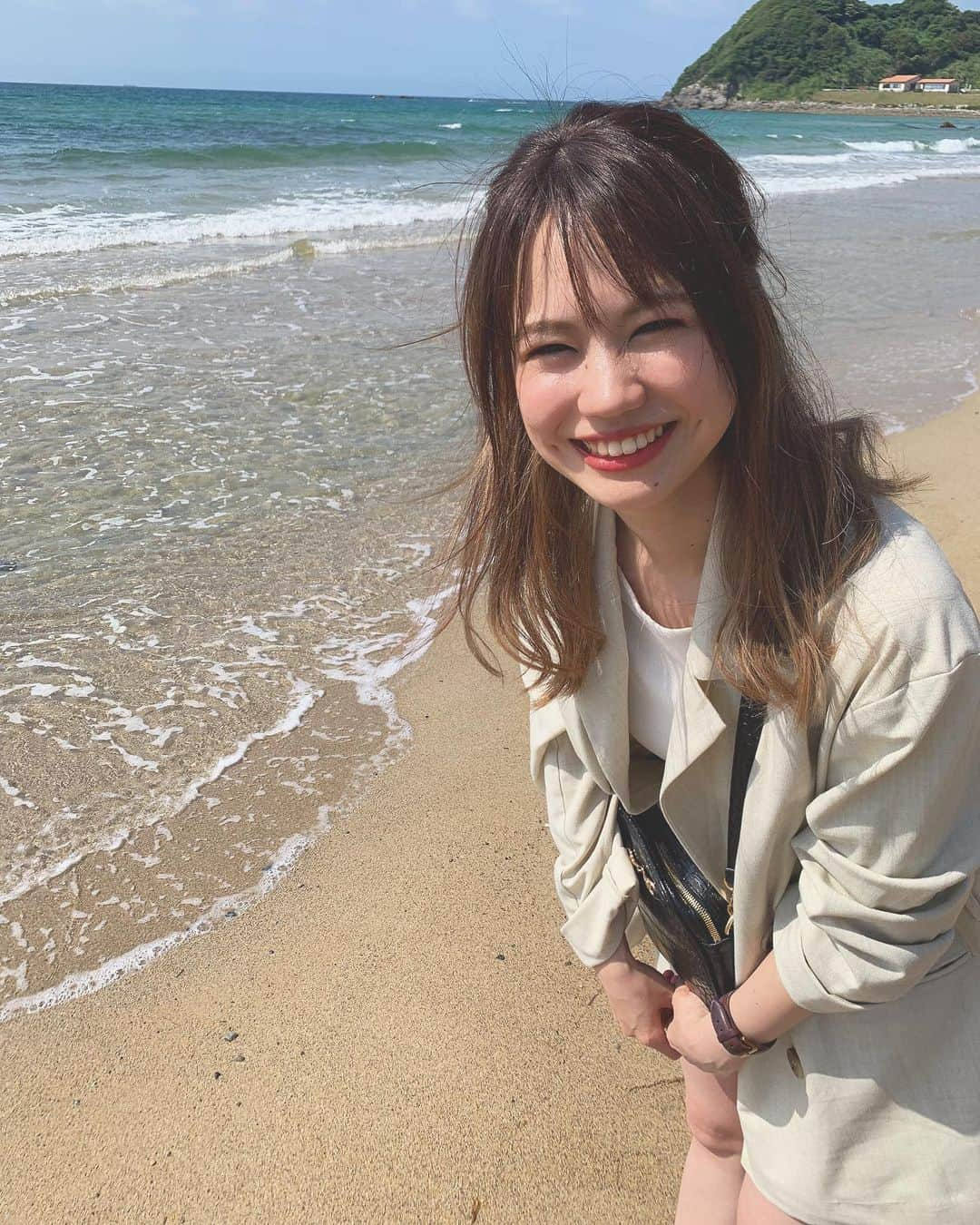 毛利佳納子さんのインスタグラム写真 - (毛利佳納子Instagram)「♔.ﾟ 海の近くに住みたいなあ🐠💘 . OLも7月いっぱいでおしまい‪‪☺︎ 『好きな時に、好きな場所で、 好きな人達と、好きなことをする♡』 "ライバー"をベースに 夢を叶えて 本当に生きたい"生き方"を実現していくっ🕊✨ . . #海 #旅 #旅コーデ #ライバー」6月29日 17時28分 - kanako_mouri