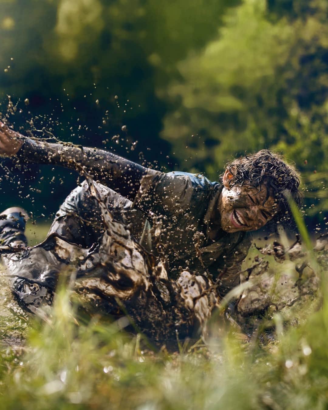 BMWのインスタグラム：「Mud. Nature’s invitation to Joy. Happy International Mud Day. #TheX5 #BMW #X5 #MudDay #natureplay #getoutthere #xDrive」