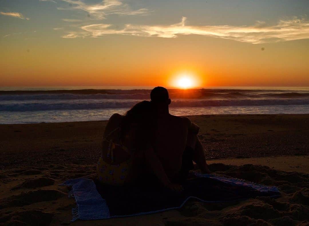ケビン・マイヤーのインスタグラム：「Last week was really cool... 😌🏄‍♂️🌅💙」