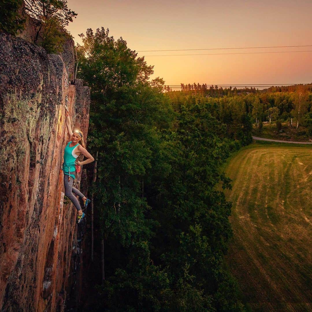 マチルダ・セーデルルンドさんのインスタグラム写真 - (マチルダ・セーデルルンドInstagram)「Solvik night climbing action captured by @torjo ⚡️⚡️⚡️」6月30日 3時47分 - matilda_soderlund