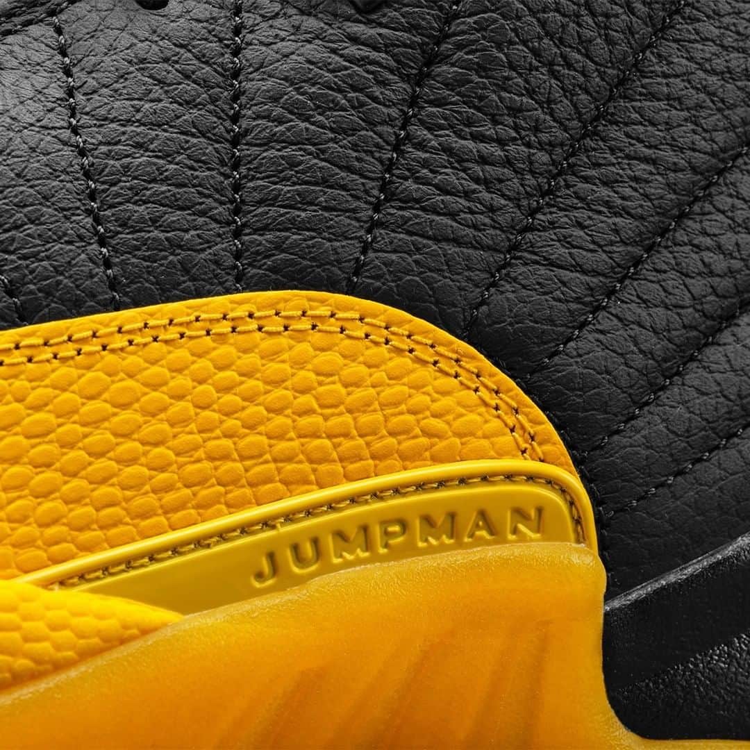 Sneaker Newsさんのインスタグラム写真 - (Sneaker NewsInstagram)「The Air Jordan 12 returns with OG-style construction with geniune leather uppers and lizard textures on the mudguard. This black/yellow mix has been oft-compared to a 2003 PE made for Gary Payton during his short sting with the Lakers. Hit the link in our bio for more details on this upcoming release, or swipe up in our stories.」6月30日 4時00分 - sneakernews